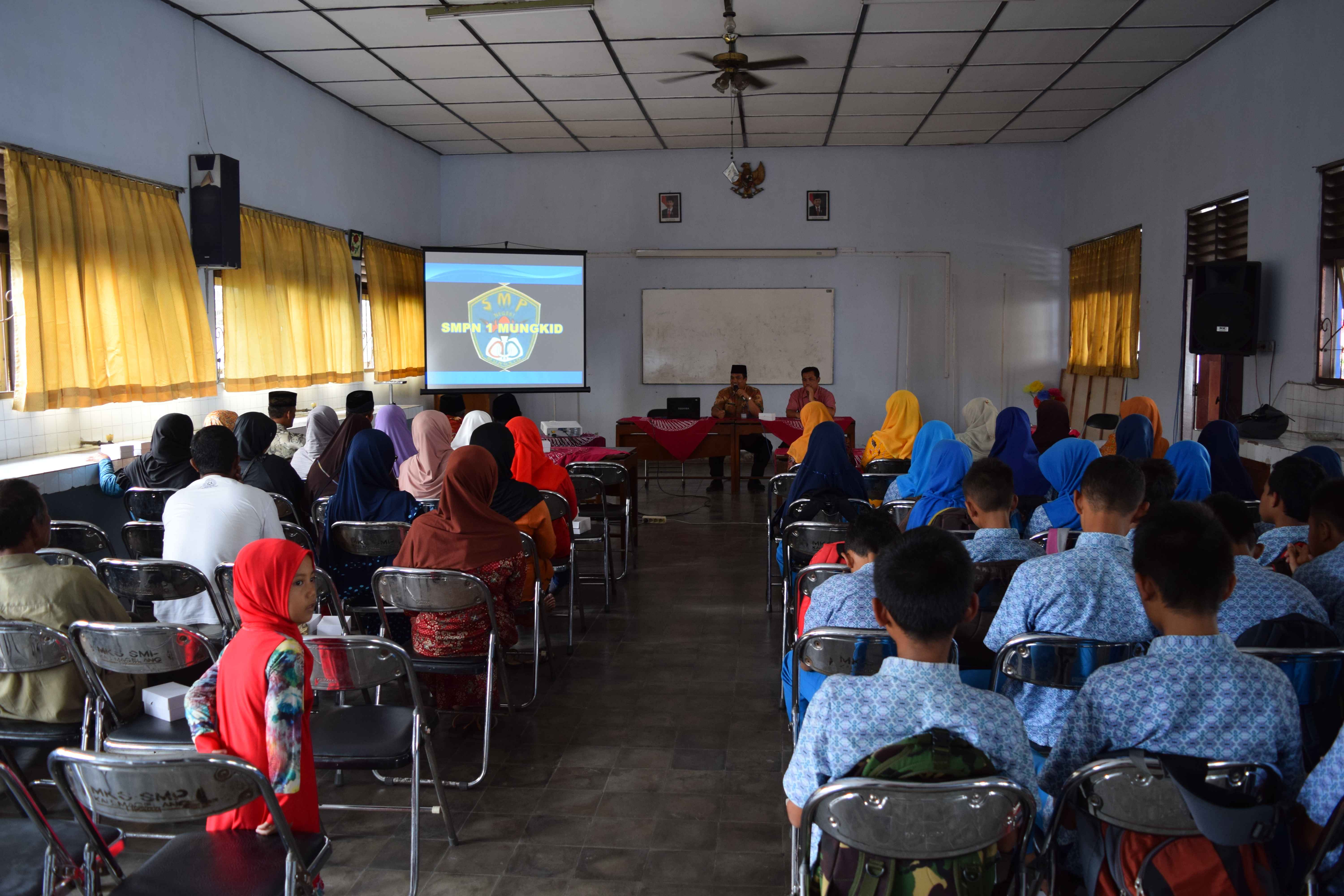 PERTEMUAN PAGUYUBAN